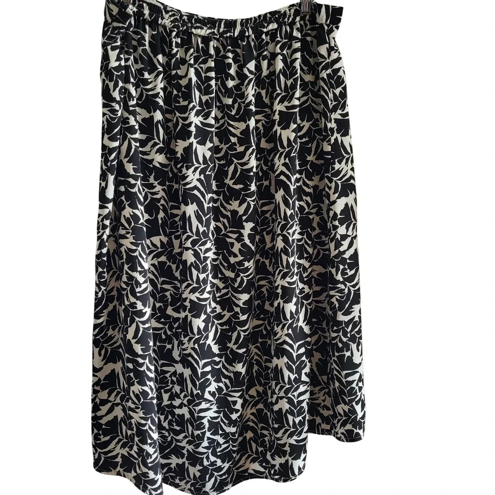 J. Crew Black White Floral Print Faux Wrap High Low‎ Midi Skirt Women's Size L